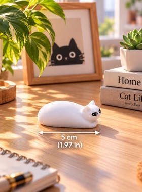 懒猫卧姿桌面摆件极简风