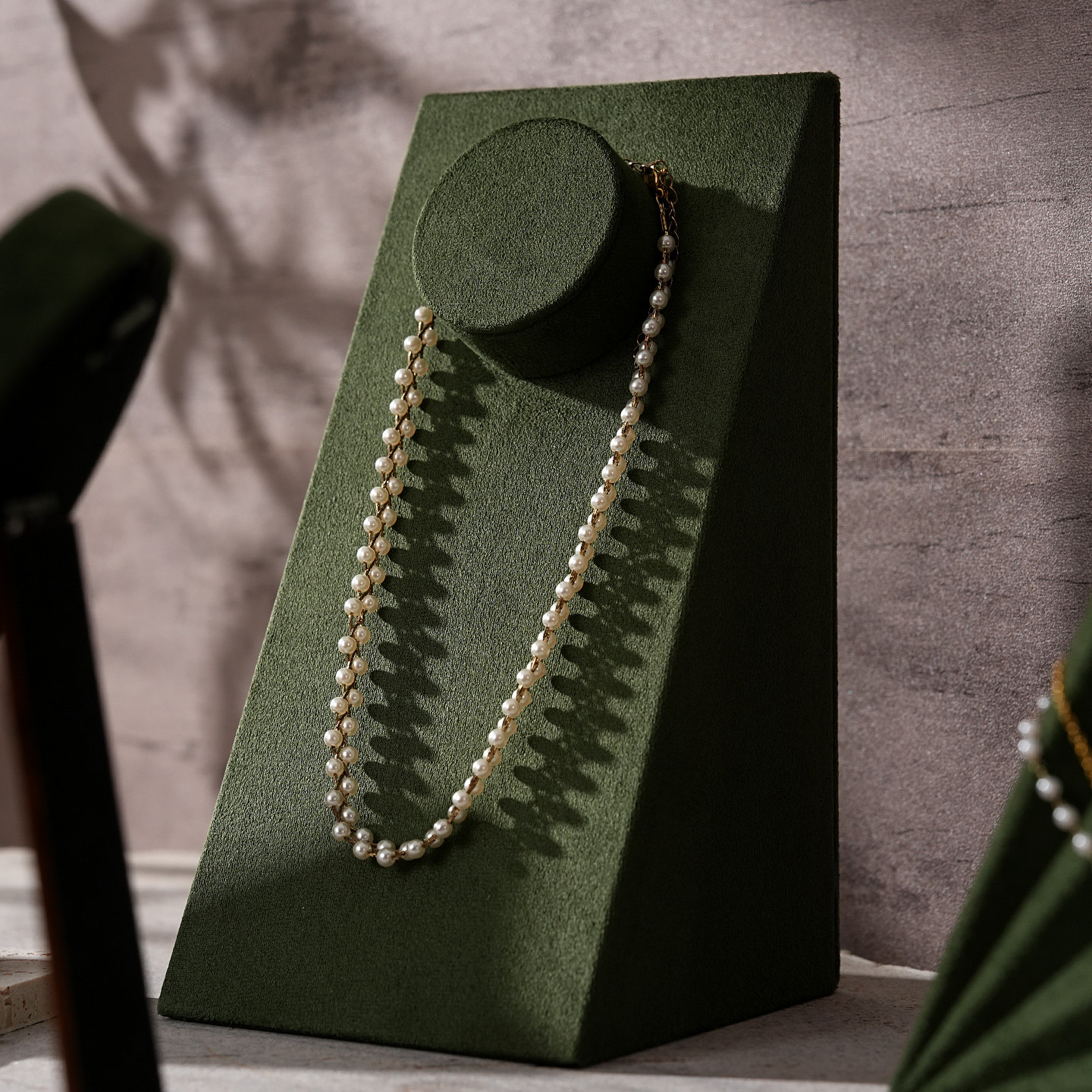 Jewelry display stand, forest green velvet single round bracelet necklace stand, ring tray, jewelry display shooting props