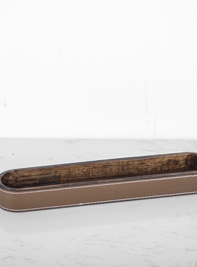 意式极简办公室书房皮革胡桃木钢笔收纳盒样板间软装饰品装饰摆件