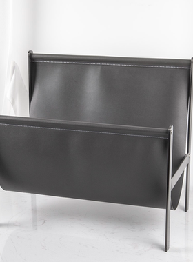 现代极简轻奢皮革创意书报架摆件样板间售楼处客厅意式杂志架摆设