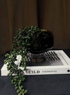 现代轻奢孔雀绿纹琉璃花器摆件