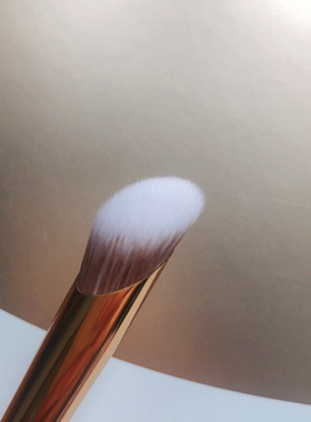 炸裂好货PATMcGRATH LABS眼影指腹遮瑕刷无痕遮瑕拇指遮瑕刷纯元