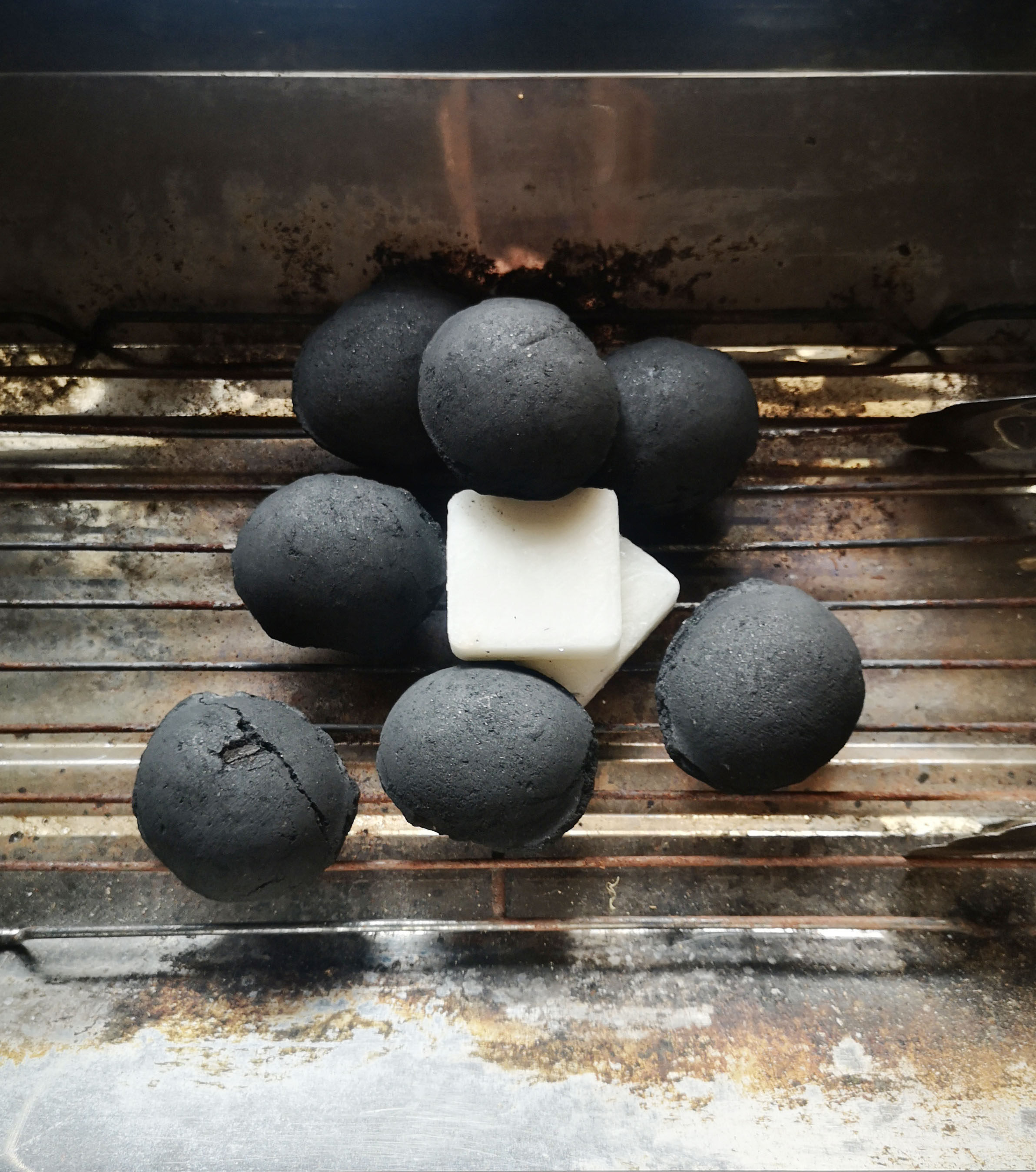 烧烤工具酒精块 火锅专用固体酒精 干锅助燃酒精蜡户外木炭引燃