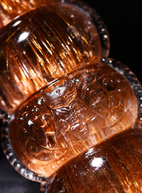 鲍氏发晶九尾狐男女款吊坠