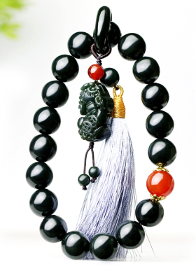 甄选老料乌黑亮泽配流苏貔貅配饰