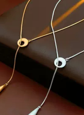 达令 银色水滴吊坠项链 女士长款钛钢不掉色装饰毛衣链 衣服配饰