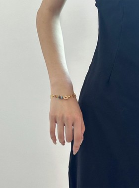 时尚复古精致镂空蝴蝶滴油花朵手链轻奢小众感气质百搭手饰女