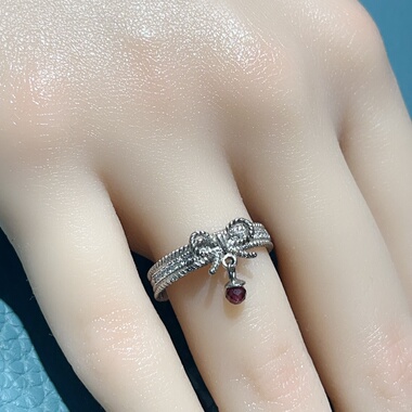 悦昕朝可爱蝴蝶结925银戒指