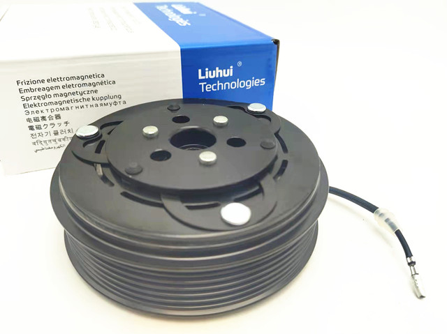 Suitable for Changan Zhixiang Auchan CX20 CX30 Zhishang air conditioner compressor clutch pump head pulley coil