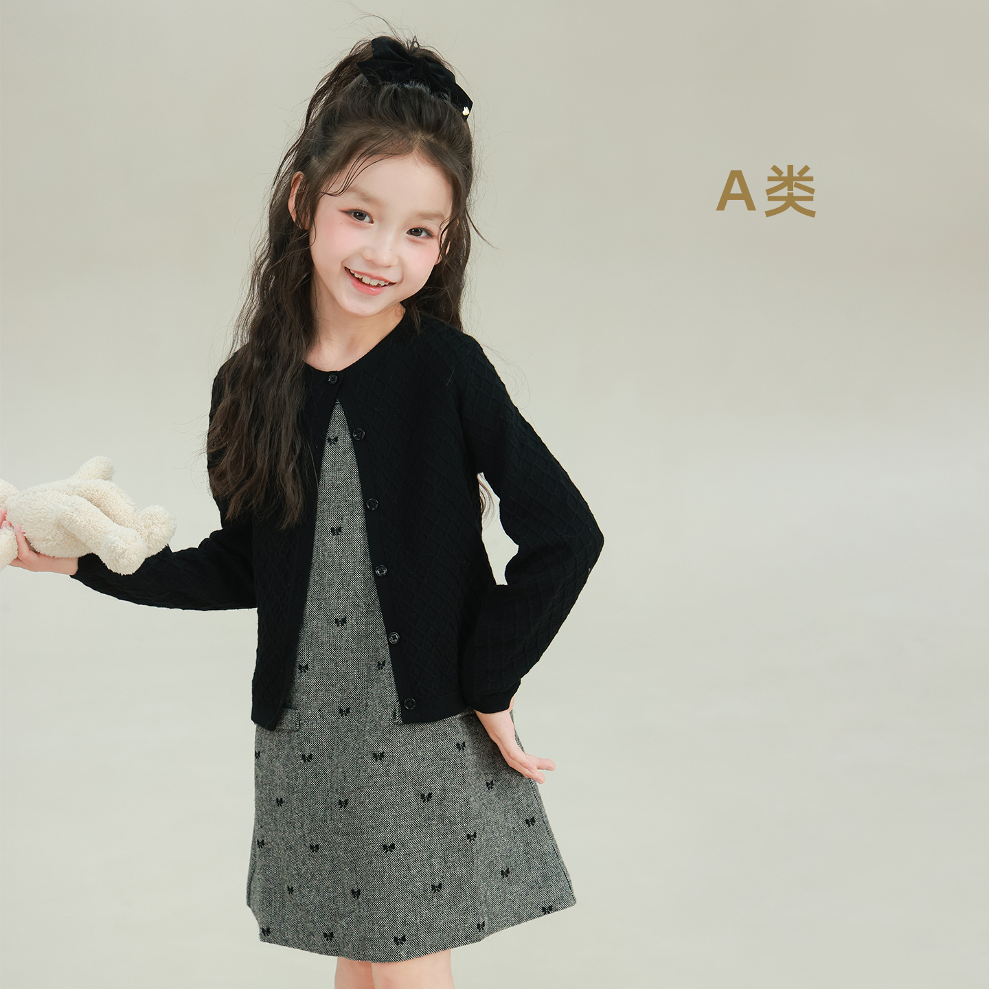 utouto大耳象女童蝴蝶结背心裙2025冬季新款宝儿休闲无袖简约裙子 - 图0