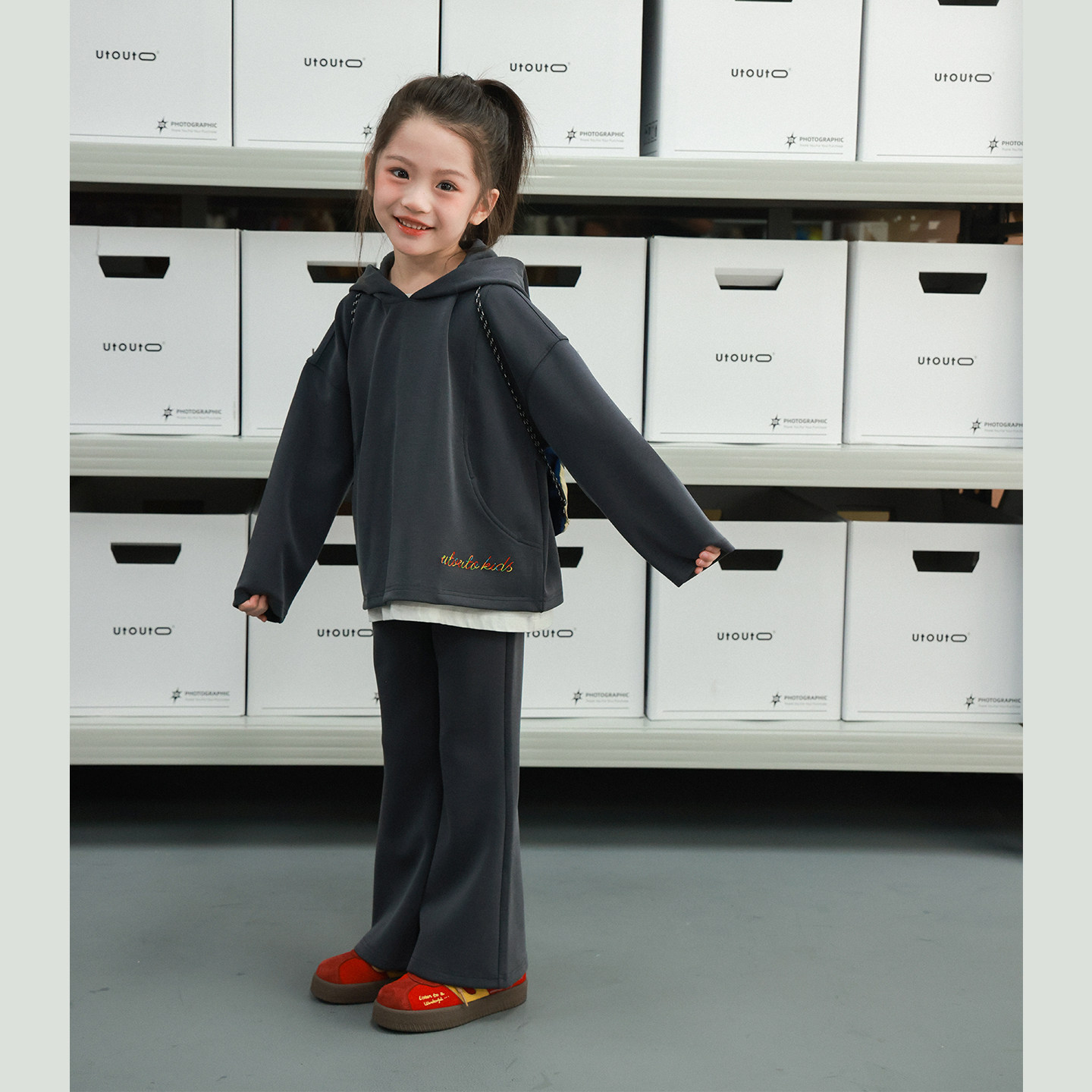 大耳象女童纯色连帽卫衣喇叭裤2026春季新款宝儿慵懒休闲长袖套装,淘宝优惠券,粉丝福利购,淘宝优惠卷