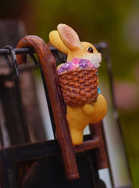 桌面动物可爱小兔子爬梯摆件