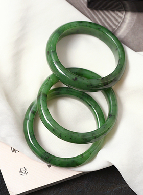 天然俄罗斯碧玉老料菠菜绿手镯
