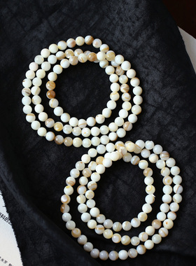天然贝壳圆珠款三圈手链