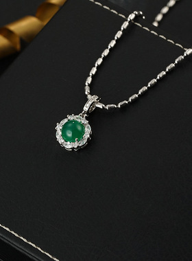 XKDDCT新款祖母绿圆形吊坠通勤