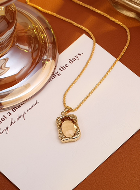 XKDDCT新款美拉德晶吊坠项链高级