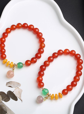 XKDDCT红手链吊盐源玛瑙小桃子手