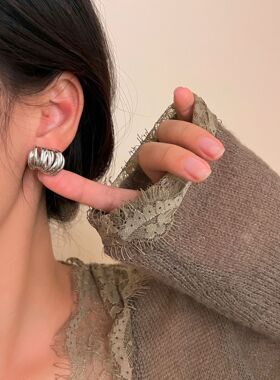 欧美金属女未镶嵌绕线耳环