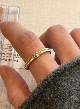 咖啡金复古花朵戒指轻奢小众高级感开口叠戴蕾丝边食指戒