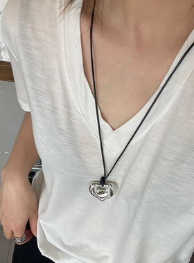 韩国博主同款镂空花朵项链黑绳可调节简约银色气质百搭毛衣链