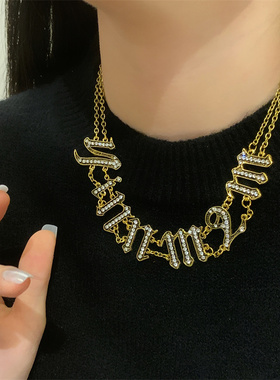 小众设计师款y2k复古字母项链