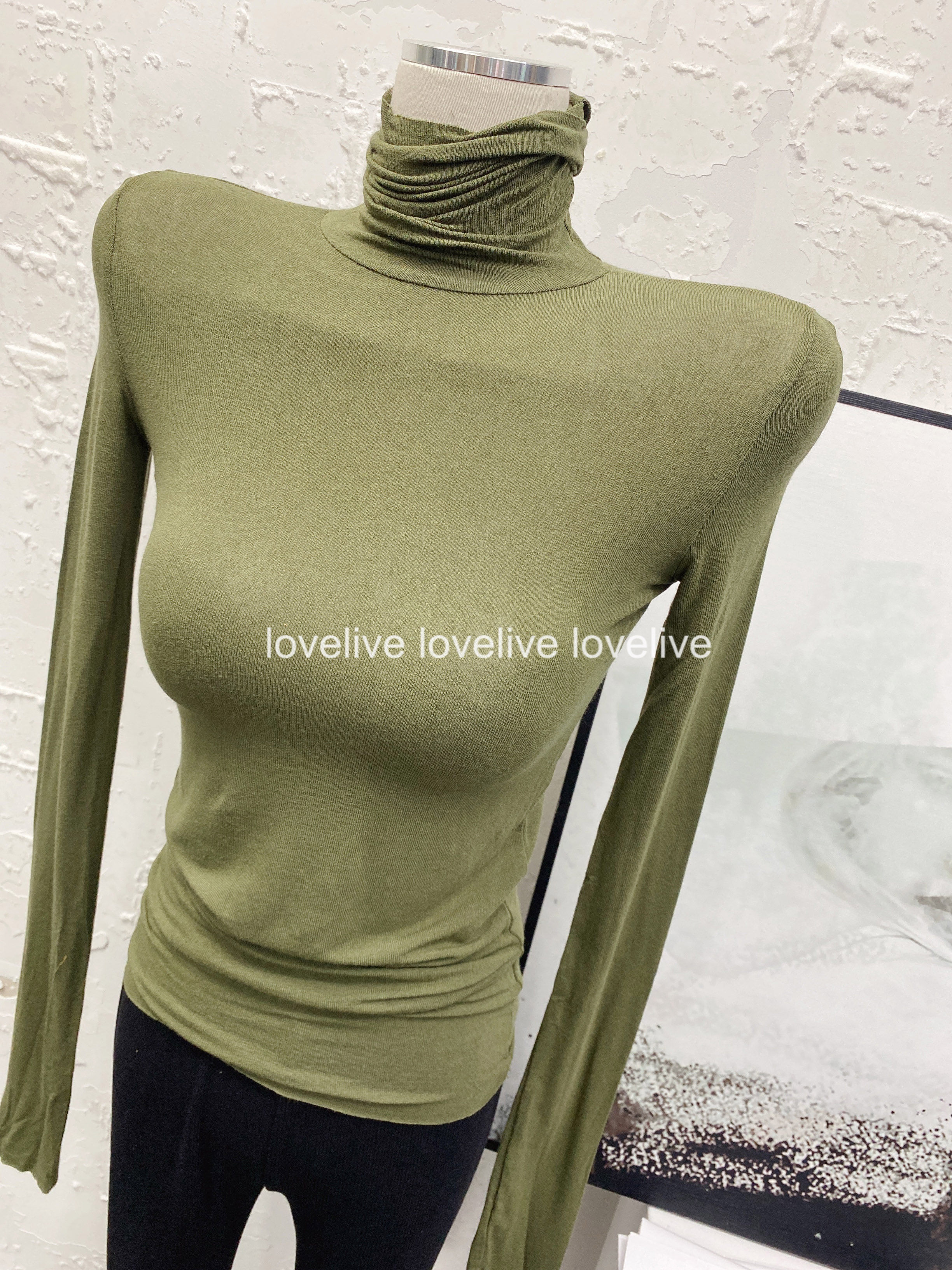 推荐！韩国热门秋冬 气场优势堆堆领基础款高领修身长袖打底衫女 - 图0