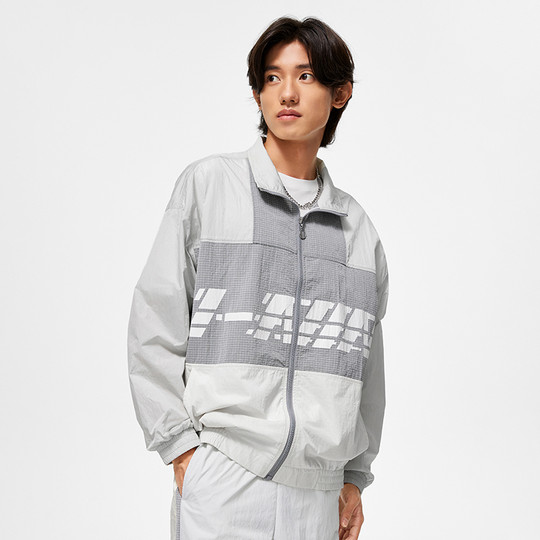 李宁运动潮流系列男女同款夹克秋季时尚宽松型运动服外套AJDT405