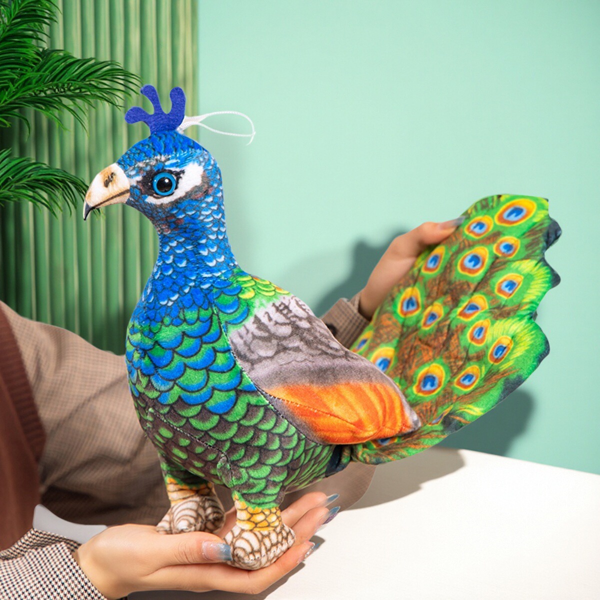 2024新款动物园毛绒玩具孔雀玩偶纪念品儿童书桌动物摆件小号娃娃 - 图2