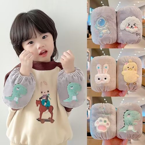 0-4岁婴幼儿卡通刺绣儿童袖套柔软1岁宝宝保暖萌小童男女秋冬护袖 - 图0