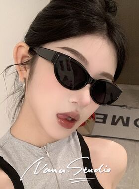 jennie同款墨镜女户外拍照墨镜太阳镜复古辣妹猫眼显脸小眼镜欧美