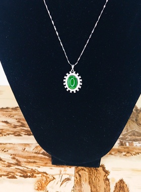 吊坠轻奢风格碧玉吊坠爆款