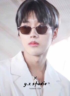 小小的追球周冬雨同款女男墨镜