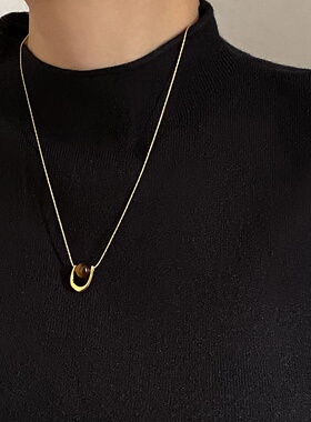 设计感u形虎眼石吊坠项链女复古个性优雅轻奢百搭颈链毛衣链