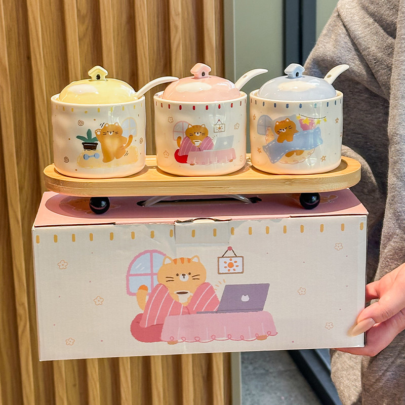 可爱卡通陶瓷调料瓶罐带勺厨房家用辣椒油罐味精盐罐佐料盒高颜值,淘宝优惠券,粉丝福利购,淘宝优惠卷