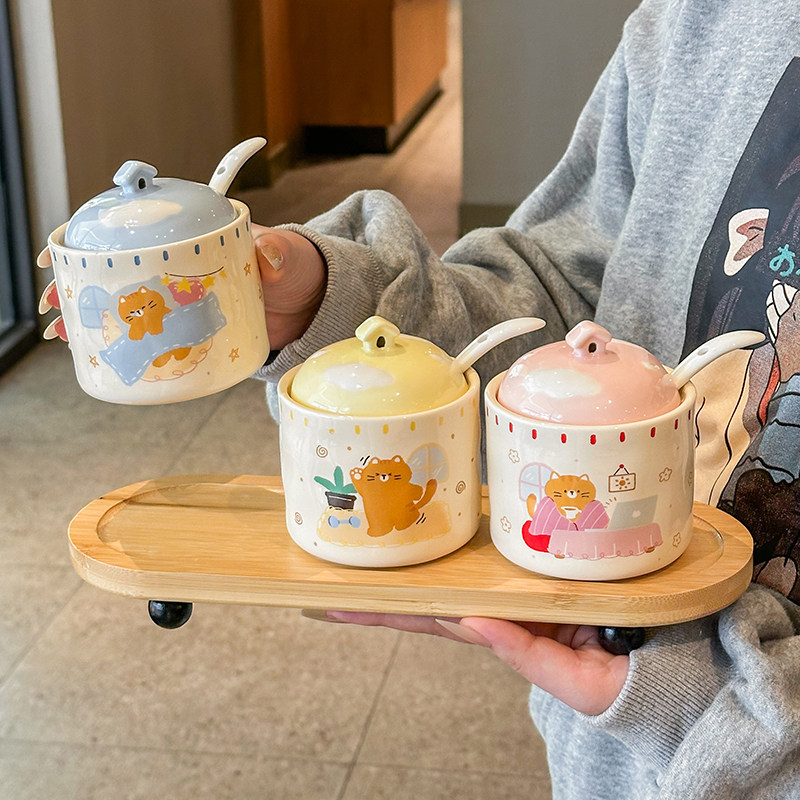 可爱卡通陶瓷调料瓶罐带勺厨房家用辣椒油罐味精盐罐佐料盒高颜值,淘宝优惠券,粉丝福利购,淘宝优惠卷