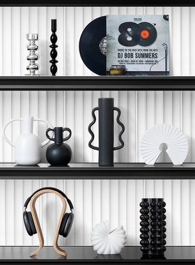 现代简约高级感小众艺术摆件