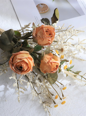 高级感逼真复古焦边玫瑰雏菊假花仿真花花束干花家居餐桌装饰