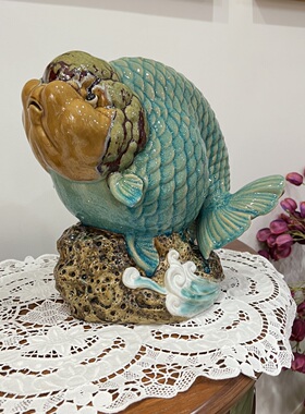 金鱼摆件 材质：陶瓷 尺寸：34×22×32cm±1cm