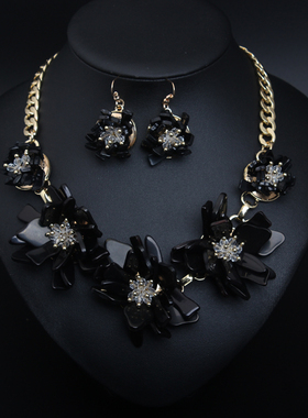 花朵短款欧美夸张水晶项链耳环