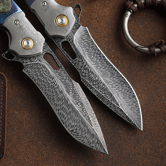 Cuchillo plegable con patrón de plumas Linglongshi hecho a mano