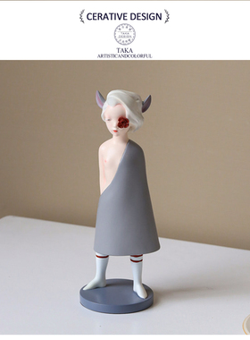 小雀斑艺术家陶瓷手办收藏摆件