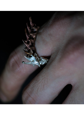 原创暗黑风铜银拼接骨骼戒指