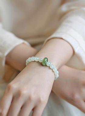 掌柜推荐 和田玉晴水色湖水绿手链女简约百搭手串送礼物女友闺蜜