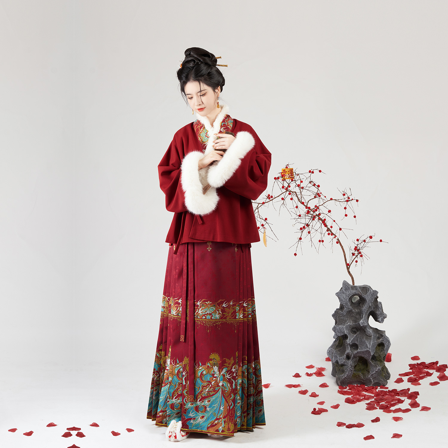 火离织造司原创明制汉服斗篷刺绣对交穿马面裙秋冬新年拜年套装女 - 图0