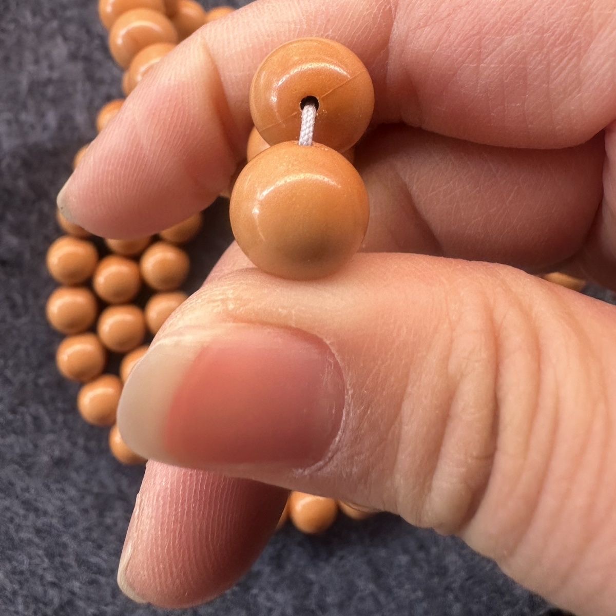 猴头手串雕刻正圆光珠脖挂108颗长串老型圆珠文玩桃核佛珠项链男 - 图2