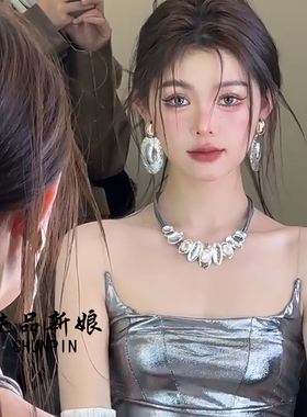 新款新娘婚纱敬酒服晚礼服项链耳环小众配饰夸张奢华个性颈链饰品