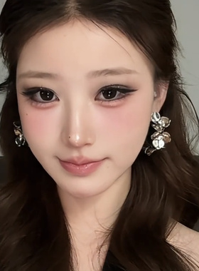 素款夸张四朵花耳圈耳环女银色金属风时尚气质配饰耳坠潮