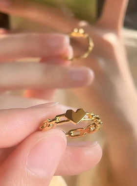 周大福爱心黄金戒指环环相扣指环