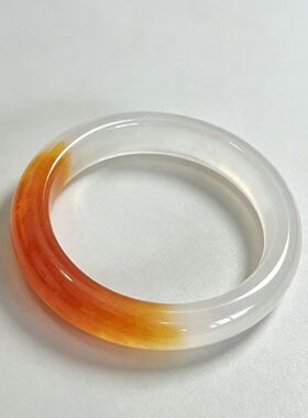 白底橘红俏色精美手镯