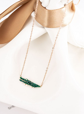 满钻钛钢玫瑰金锁骨链现货c
